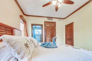 Villa clásica, 2 habitaciones, para no fumadores, vista al lago | 2 habitaciones, decoración personalizada y muebles diferentes 