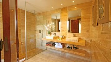 Luxury Villa, 5 Bedrooms, Private Pool | Bathroom | Hair dryer, towels, toilet paper
