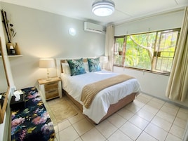 Casa luxo, 3 quartos, vista para o jardim, ao lado da piscina | 3 quartos, roupas de cama premium, edredons de pluma