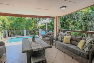 Deluxe House, 3 Bedrooms, Garden View, Poolside | Terrace/patio