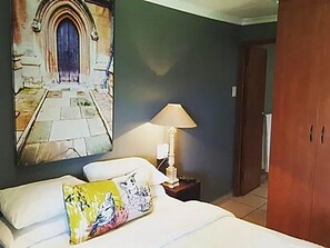 Comfort kamer, 1 slaapkamer | Een bureau, gratis wifi