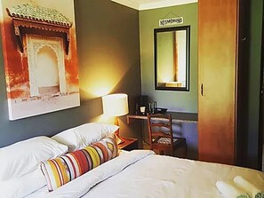 コンフォート ルーム 1 ベッドルーム | 1 室のベッドルーム、デスク、WiFi (無料)