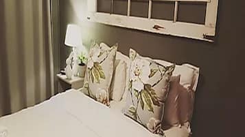 Room 10 - Self-catering Unit | Desk, free WiFi