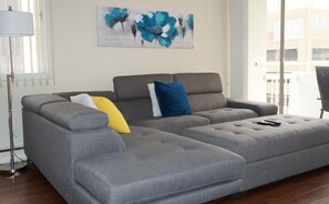 Condo 2 Bedroom: 618 5 AVE SW, Calgary T2P 3S2  | 1 bedroom, desk, iron/ironing board, rollaway beds - Newtel Suites (Calgary)