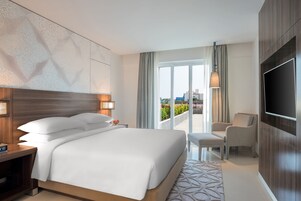 Ropa de cama de alta calidad y minibar 