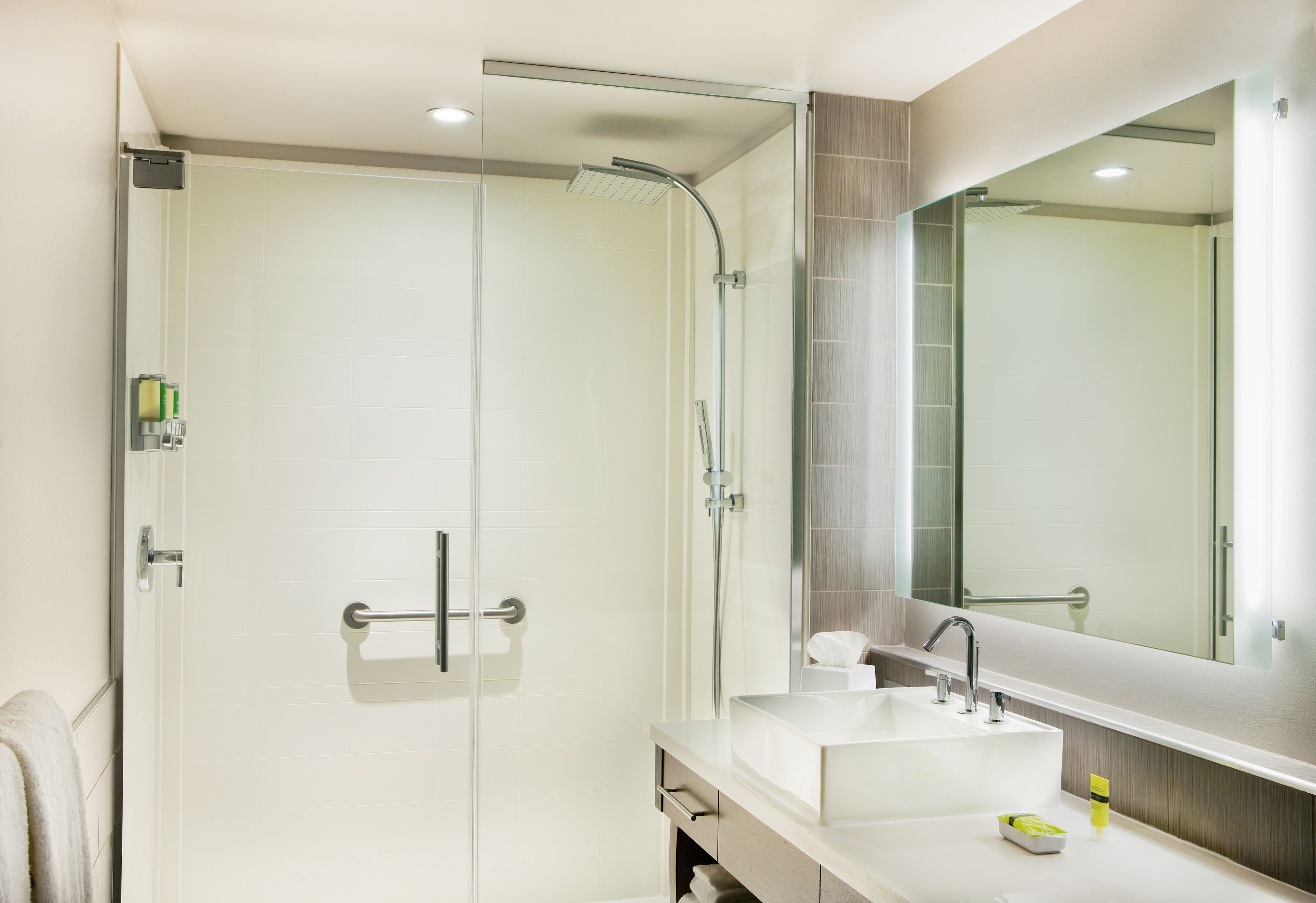 shower, free toiletries, towels, soap