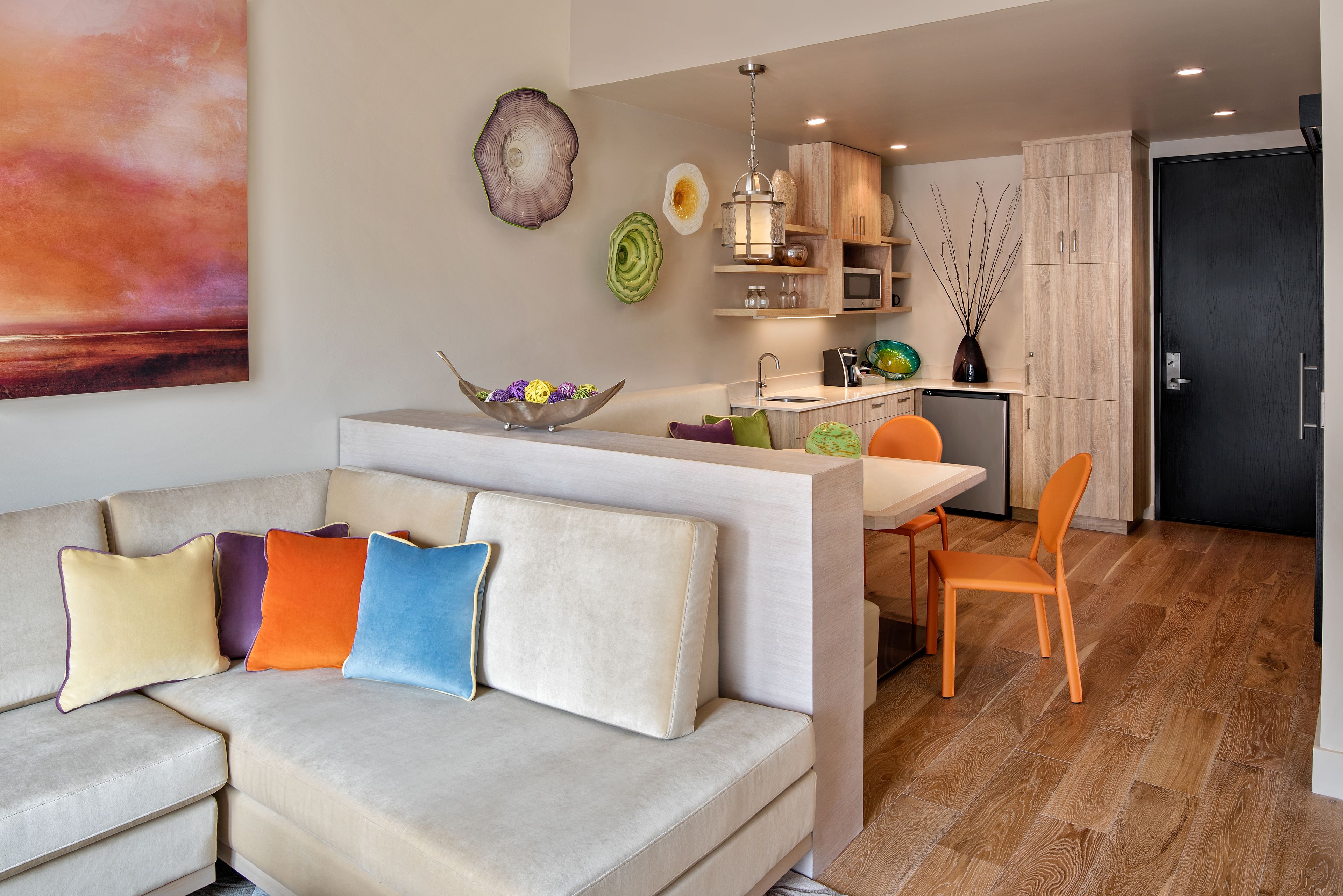 penthouse | living area | 55-inch flat-screen tv with premium tv channels, tv, fireplace