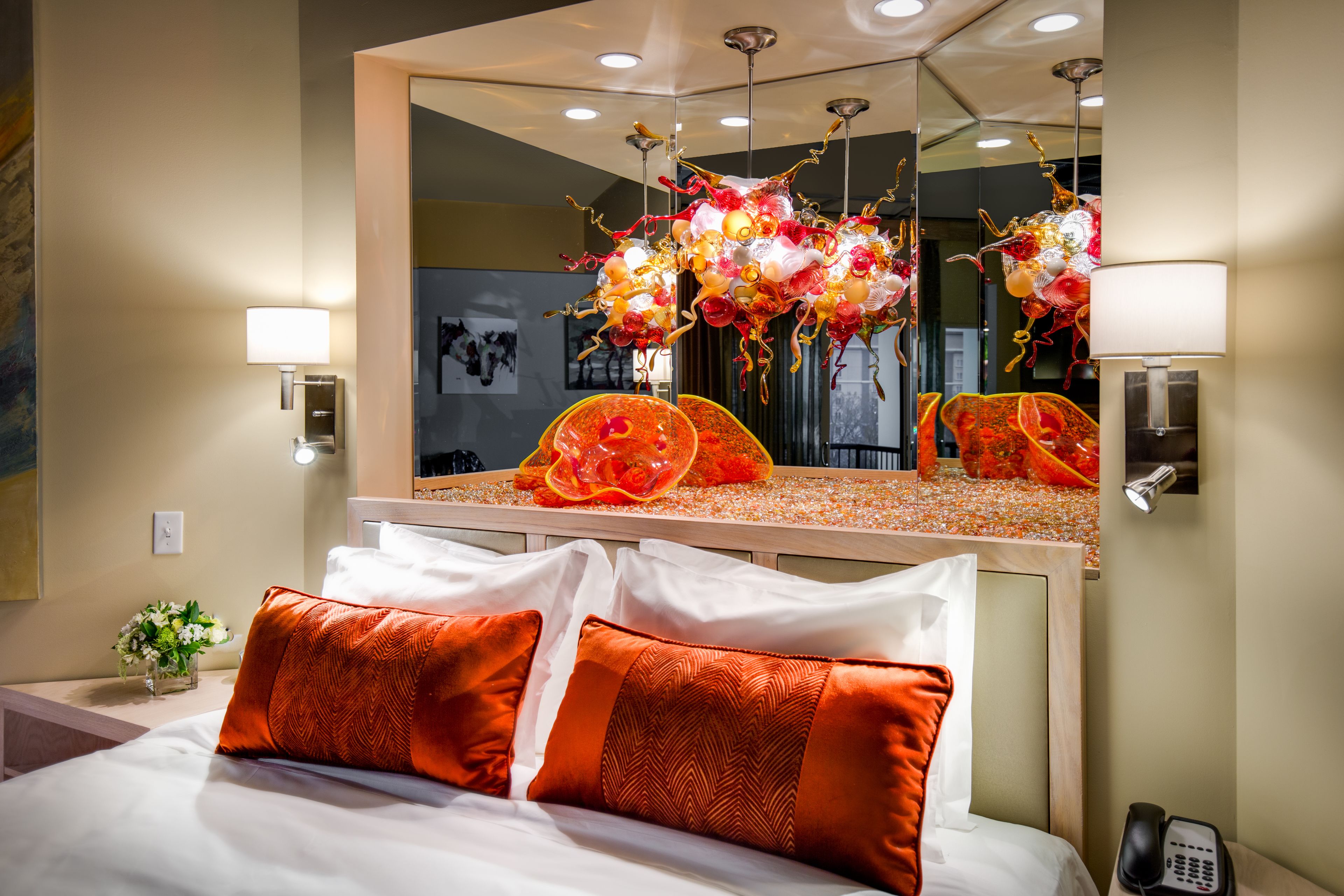 standard room, 1 king bed | egyptian cotton sheets, premium bedding, down duvets, in-room safe