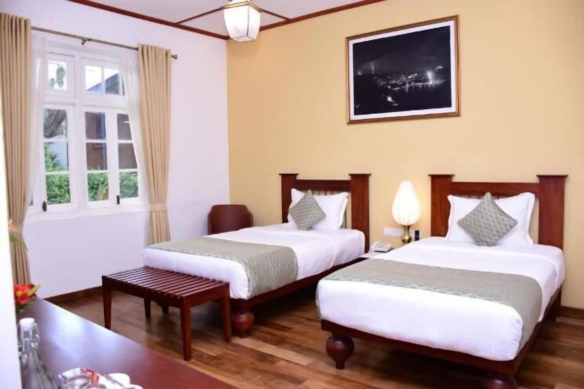 In-room safe, desk, iron/ironing board, free WiFi