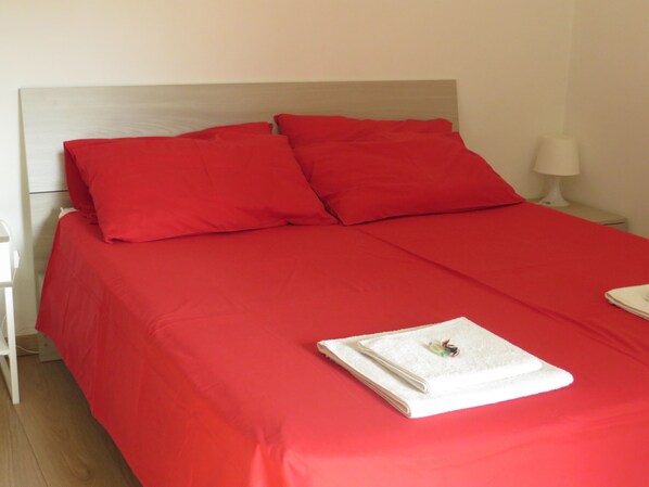 Double Room | Desk, soundproofing, free WiFi