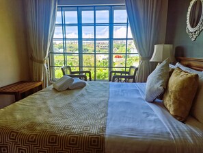 Habitación superior, 1 habitación | Camas supletorias, wifi gratis, ropa de cama