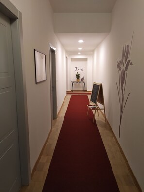 Hallway - Affittacamere Iris B&B (Trieste)