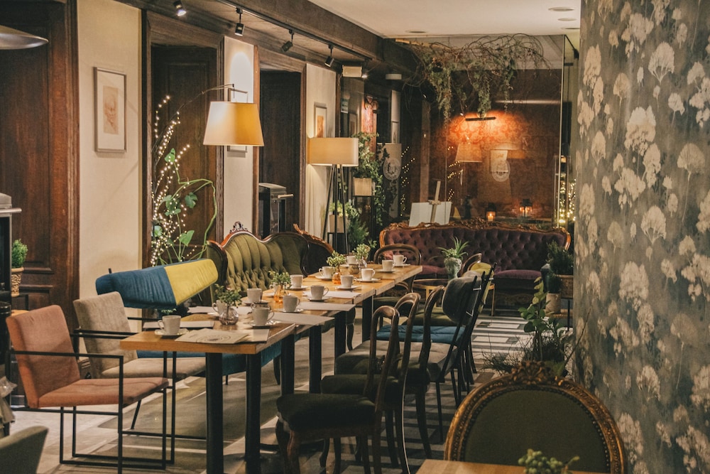 Hotel Palazzo Rosso Old Town by null