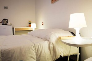Triple Room, Patio | Desk, free WiFi, wheelchair access - B&B Kore (Castellammare del Golfo)