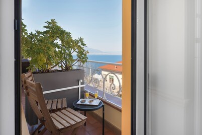 Al Centro Suites