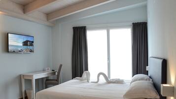 Chambre Supérieure, terrasse | Literie de qualité supérieure, minibar, coffres-forts dans les chambres
