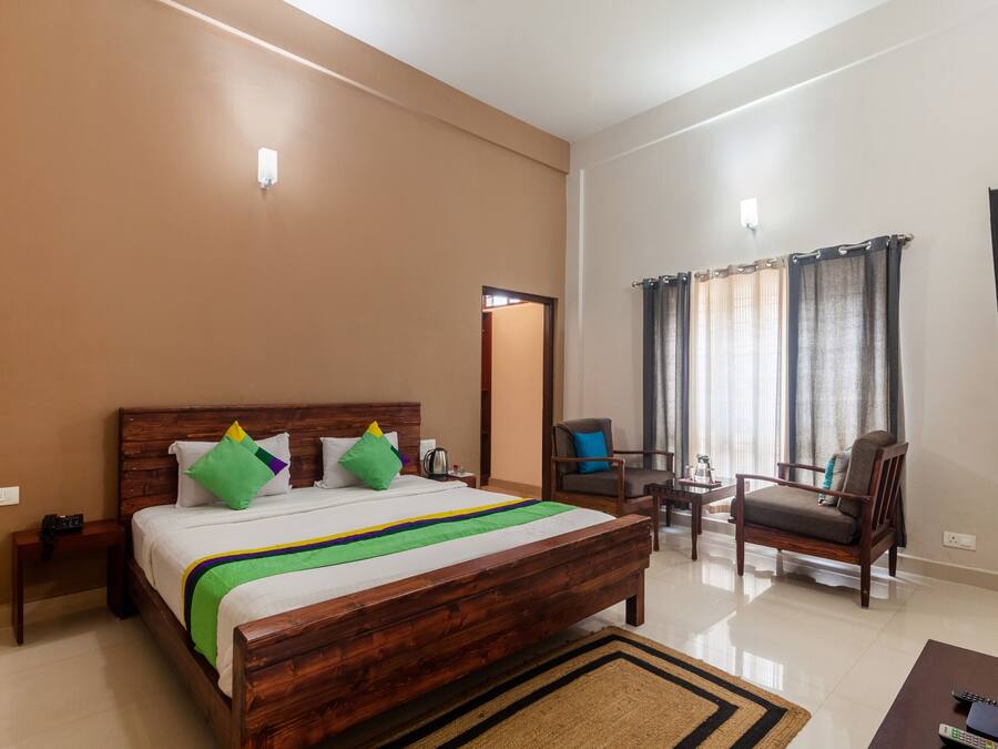 Standard Room | Desk, soundproofing, free WiFi