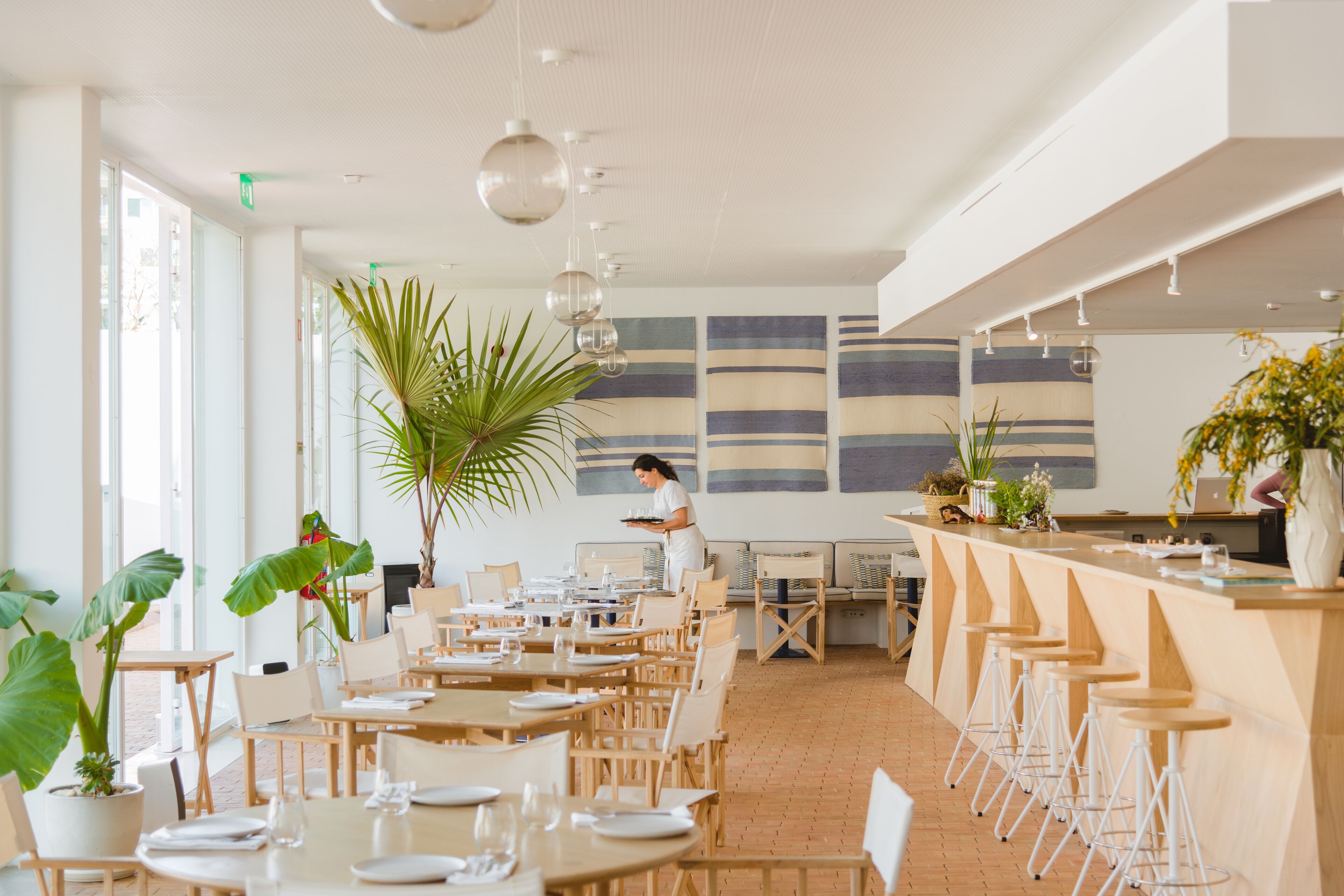 Breakfast, lunch, dinner served; Californian cuisine 