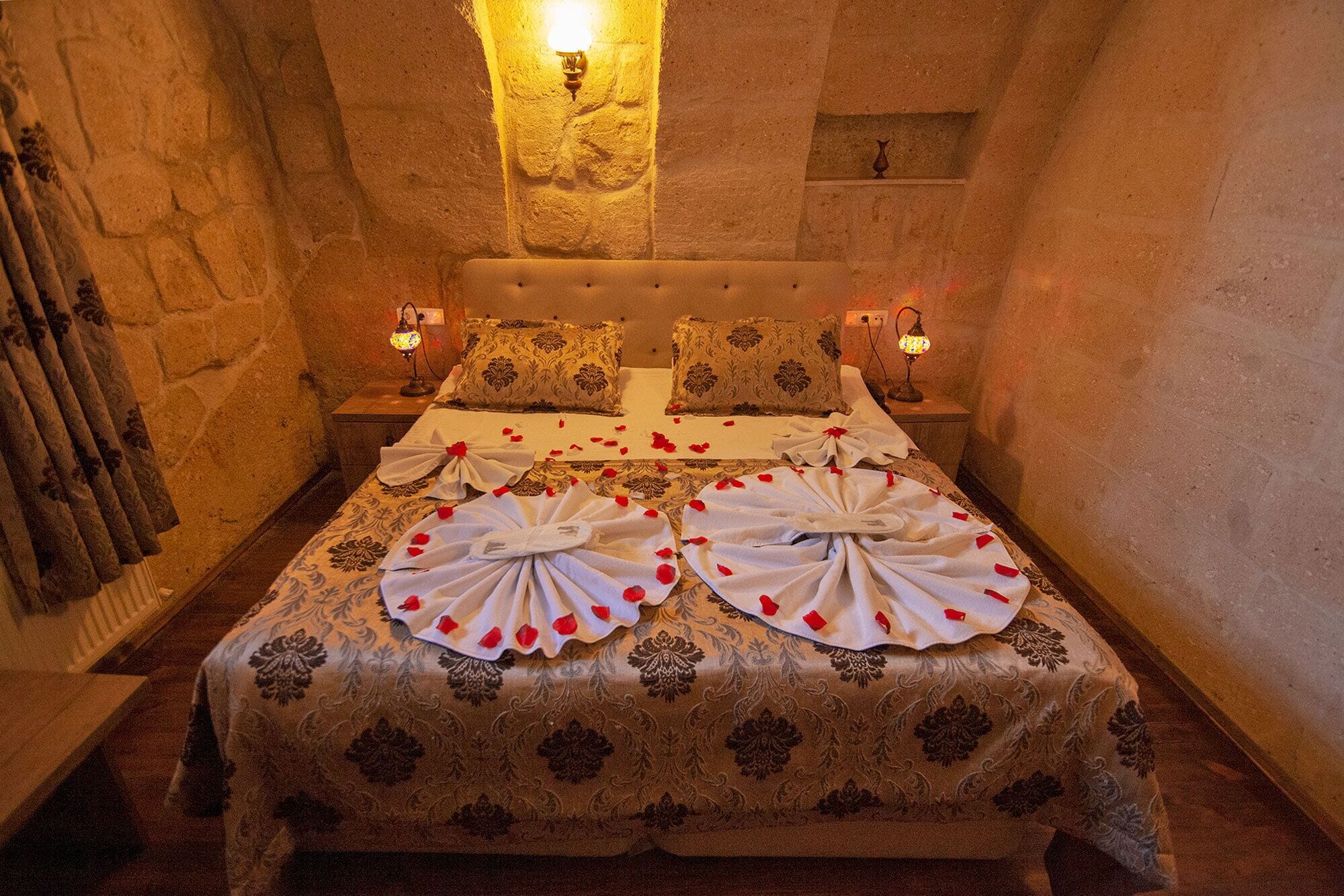 Standard Double Room | Premium bedding, in-room safe, desk, laptop workspace