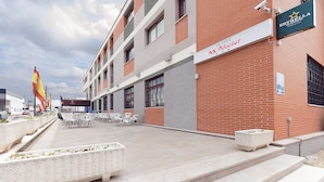 Porch - Hotel NS Albolut (Albolote)