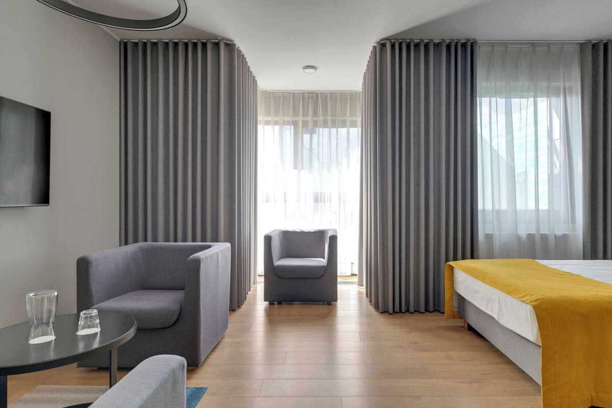 Single Room | Desk, free WiFi, bed sheets