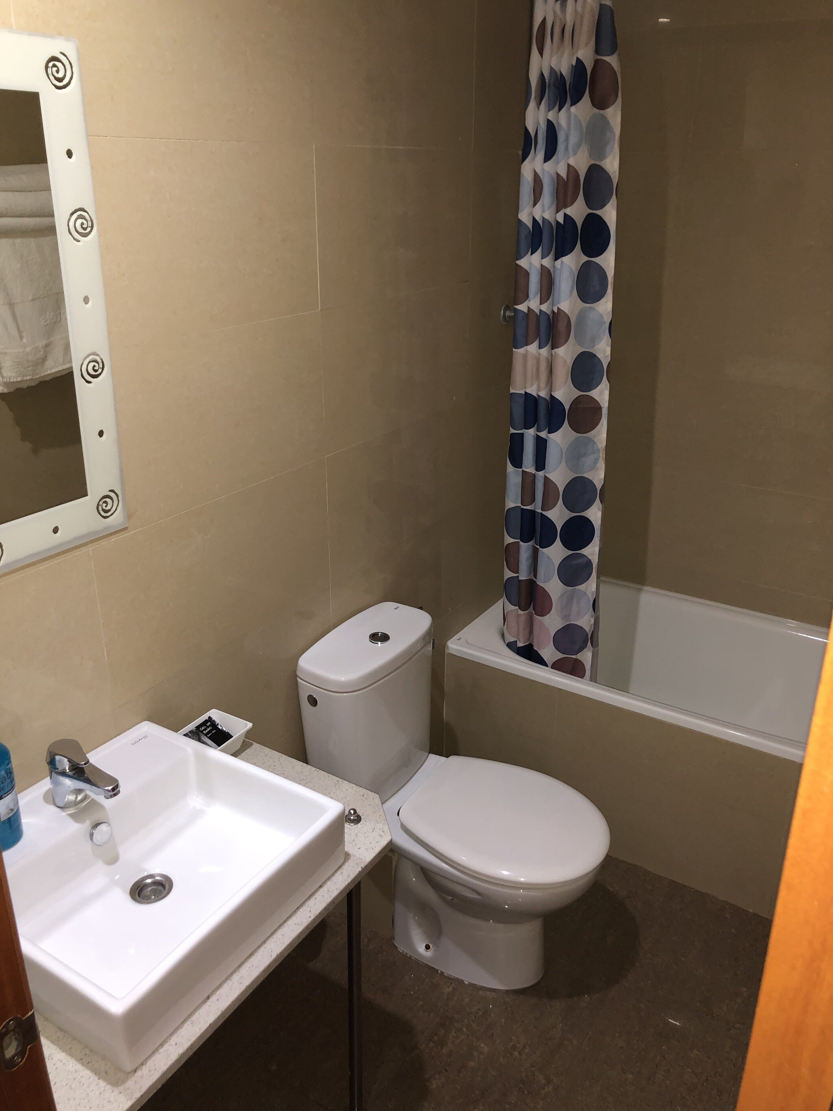 Foto - Hostal Drassanes