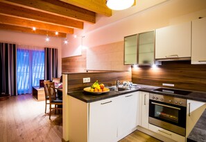Deluxe Apartment, 2 Bedrooms, Balcony (Top2 - Sauna) | Living area | Flat-screen TV - Apartments Dolomit Royal (Sillian)