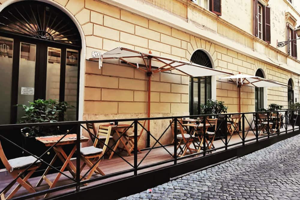 Navona Street Hotel