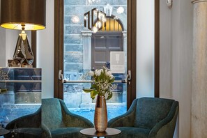 Sittområde i lobbyn