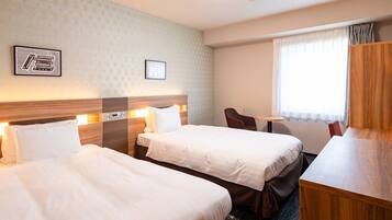 Camera Standard, non fumatori (2 Twin Beds and Trundle Bed) | Biancheria da letto di alta qualità, una cassaforte in camera