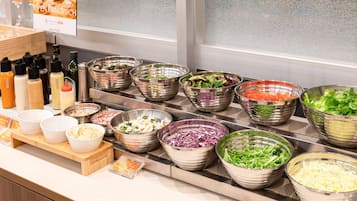 Colazione a buffet a pagamento, servita nel weekend