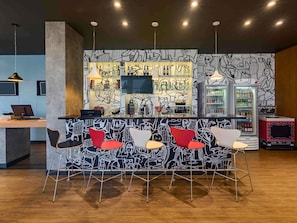 Bar (on property) - ibis Guaiba (Guaiba)