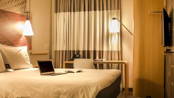 Standard Apartment, 1 Double Bed | Minibar, blackout curtains, soundproofing, free WiFi