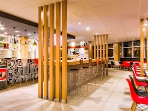 Exterior - ibis Marilia (Marilia)