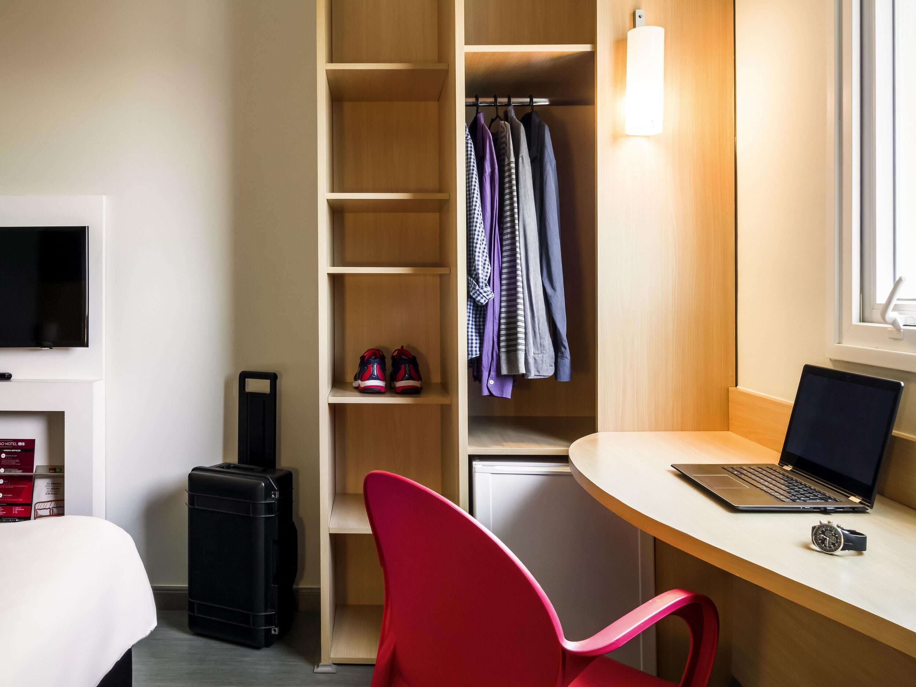 standard room, 1 double bed | minibar, blackout curtains, soundproofing, free wifi