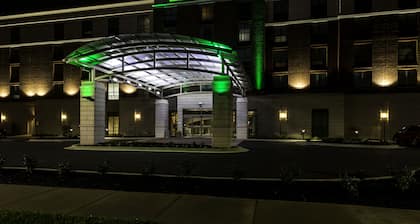 Holiday Inn Paducah Riverfront, an IHG Hotel