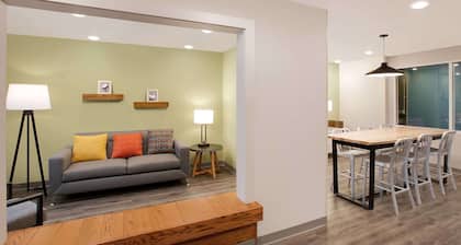 WoodSpring Suites Plano - North Dallas