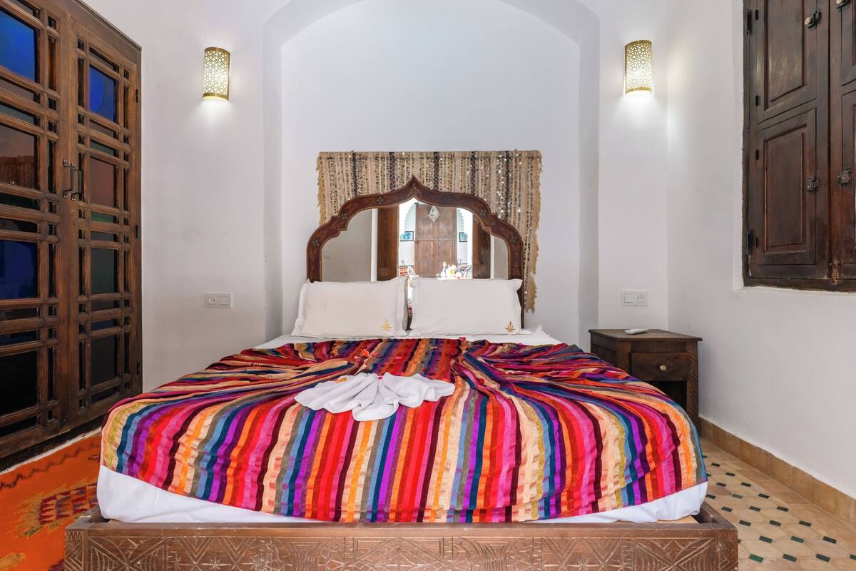 Chambre Double Deluxe, 1 lit double (L'Atelier) | Coffres-forts dans les chambres, chambres insonorisées