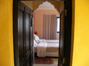 Blackout curtains, free WiFi - Hotel Safa (Sidi Ifni)