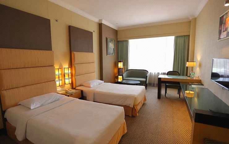 In-room safe, desk, laptop workspace, free WiFi