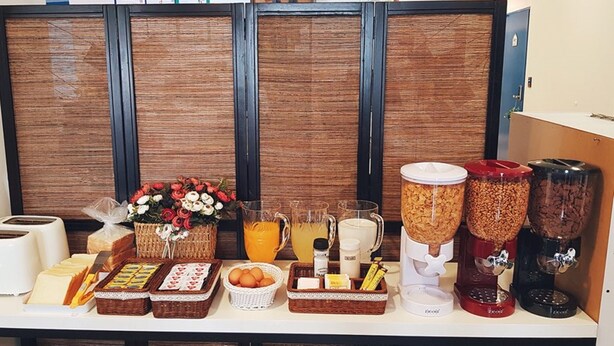 Breakfast area - Road Myeongdong Guesthouse (Seoul)