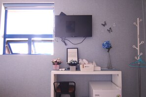 Romantic Suite, 1 Double Bed, Refrigerator, Mountain View | Iron/ironing board, free WiFi - Road Myeongdong Guesthouse (Seoul)