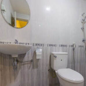Douche, serviettes fournies