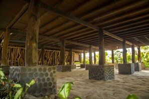 Property grounds - Villa Bali Borneo (Banjarangkan)