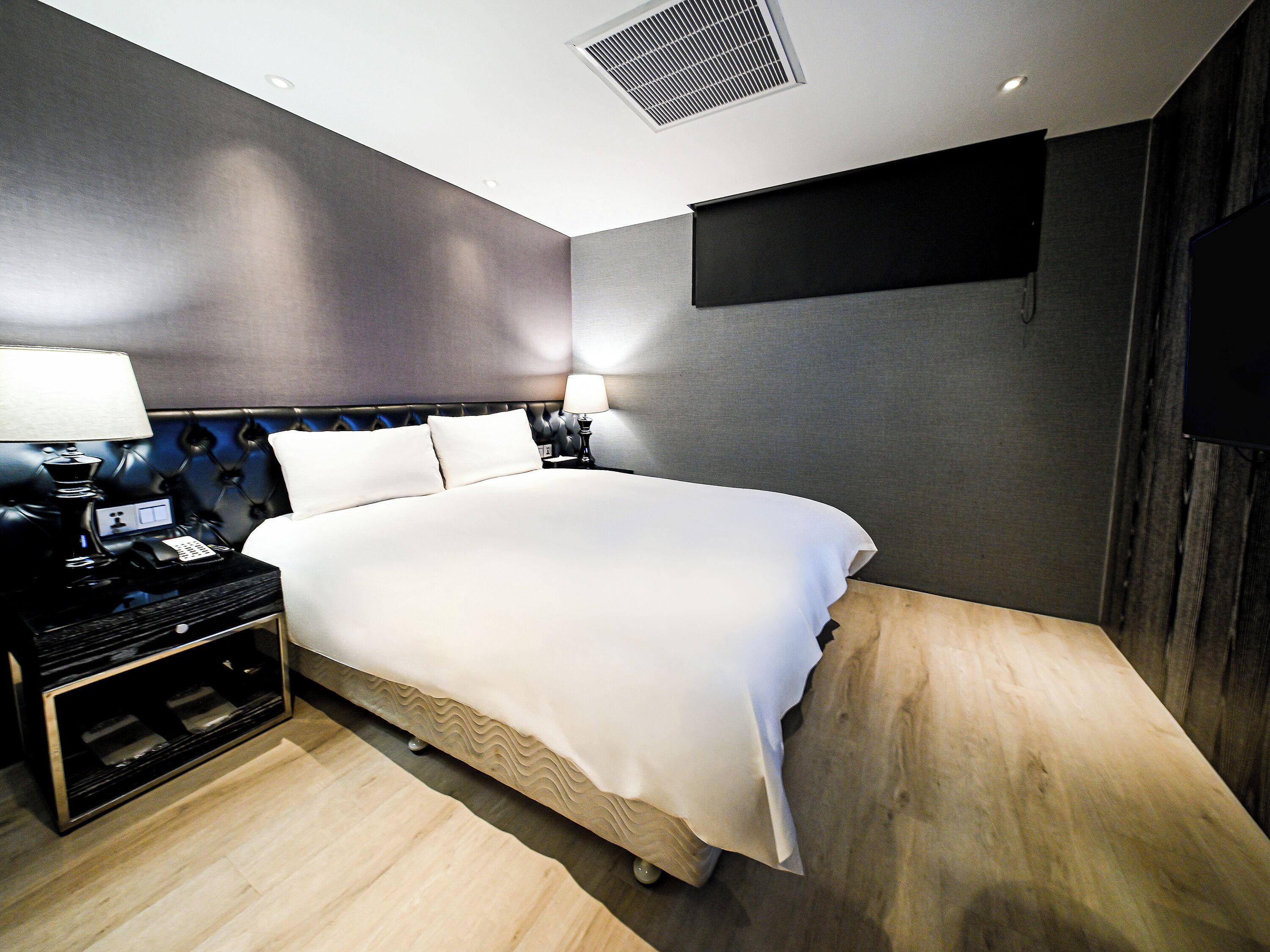 Standard Double Room, No Windows