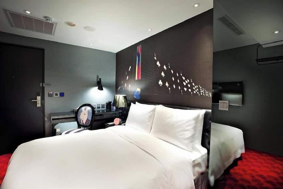 In-room safe, desk, laptop workspace, soundproofing