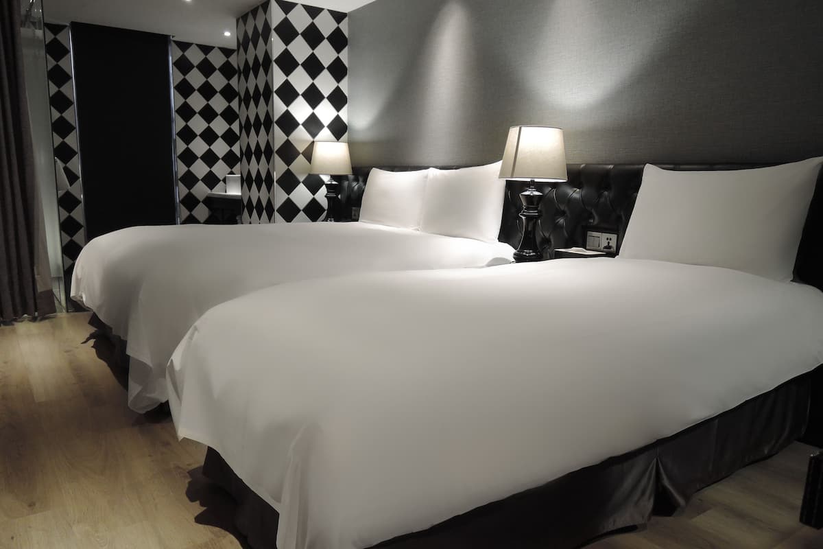 In-room safe, desk, laptop workspace, soundproofing