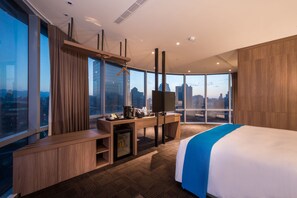 Down comforters, in-room safe, blackout drapes, free WiFi - Wallsun Hotel (Taipei)