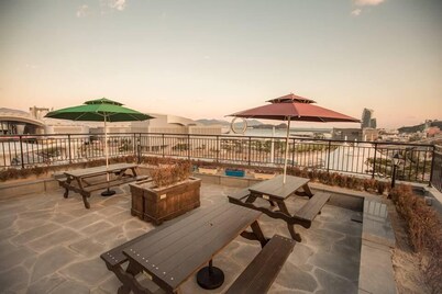 Paulownia Hostel & Guest House