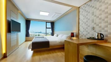 Twin Room | Hypo-allergenic bedding, free WiFi, bed sheets